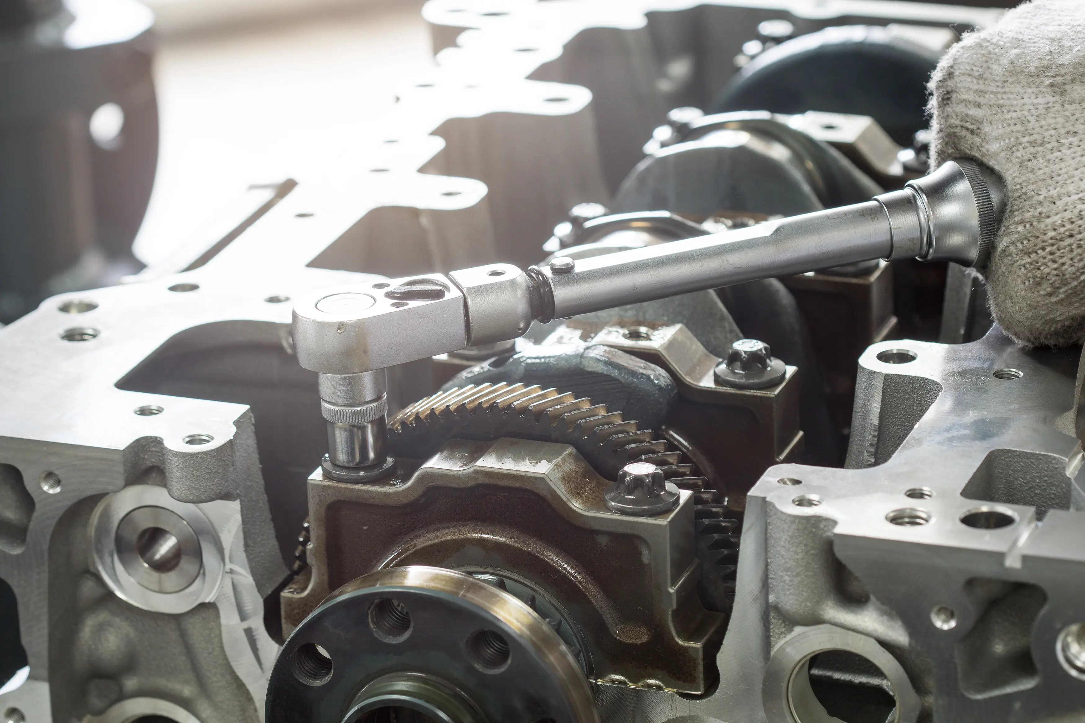 How to Calibrate a Torque Wrench: A Step-by-Step DIY Check and Its Limits